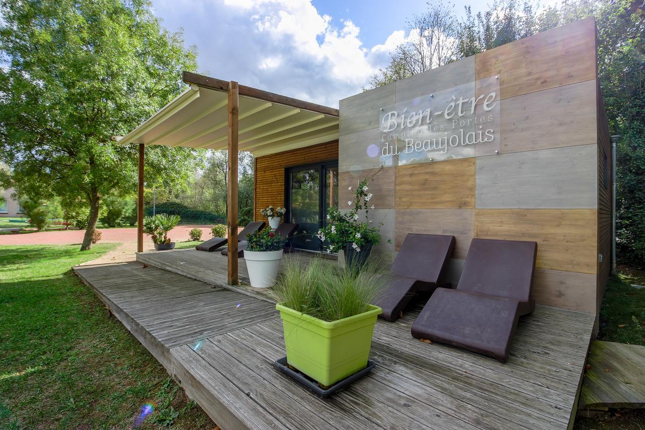 Camping Les Portes Du Beaujolais Анс Экстерьер фото