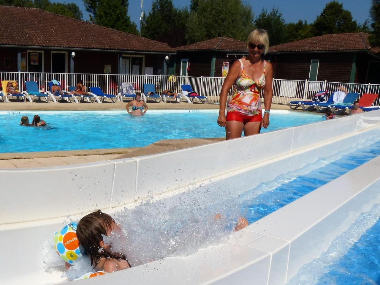 Camping Les Portes Du Beaujolais Анс Экстерьер фото