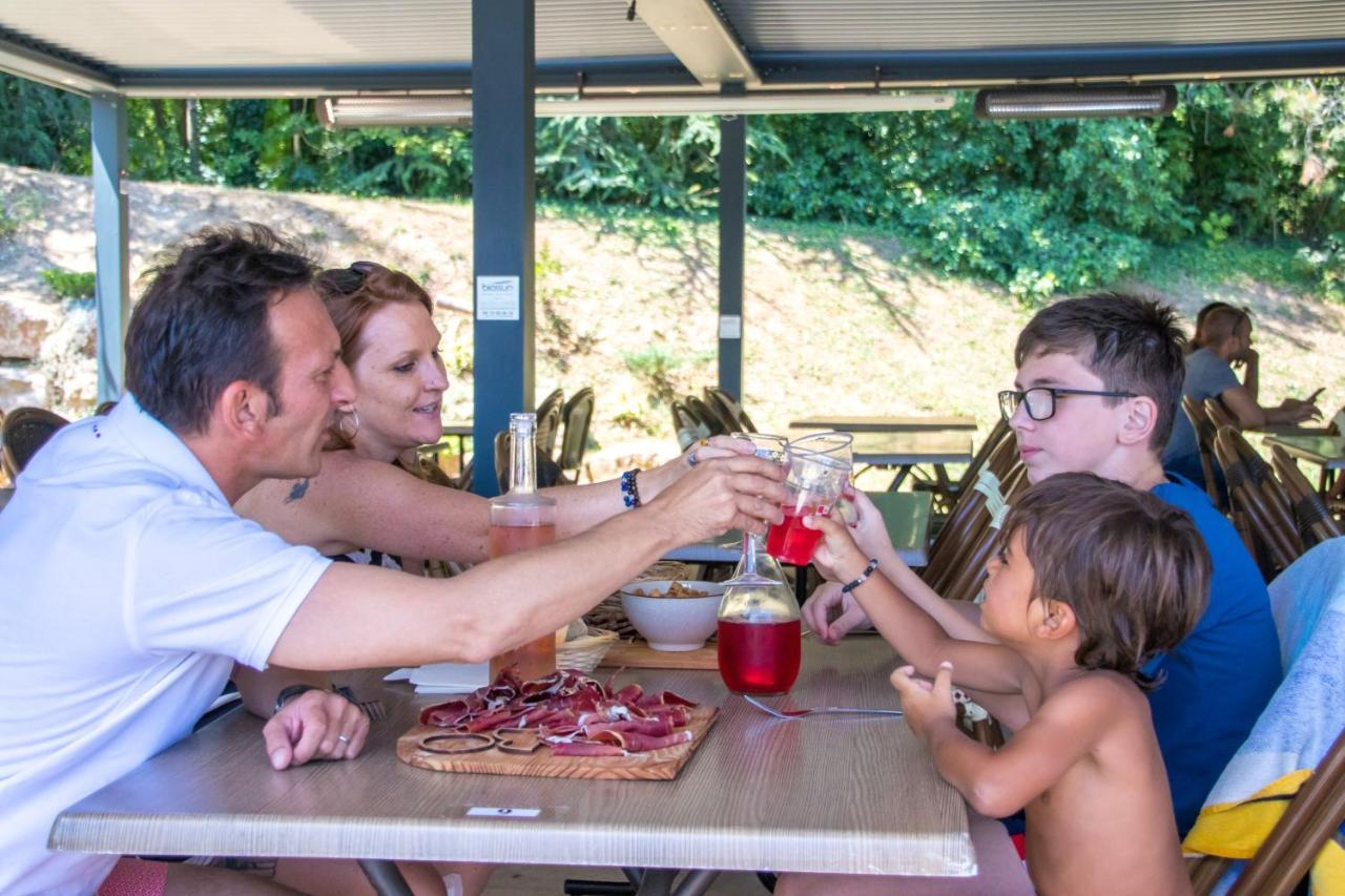 Camping Les Portes Du Beaujolais Анс Экстерьер фото